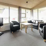 Dalia - 200m From The Sea By Interhome *